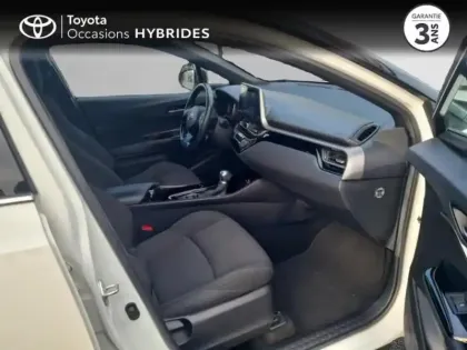 Photo 5 Toyota C-HR  122h Design 2WD E-CVT RC18