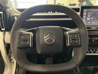 Photo 11 Citroën C3 Aircross  1.2 Hybride 145ch MAX