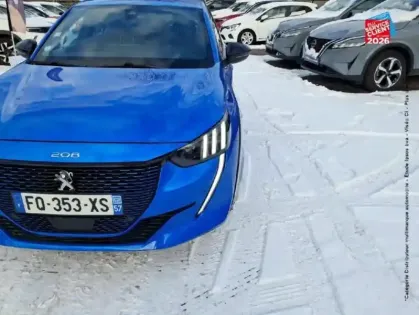 Photo 12 Peugeot 208  e- 136ch GT