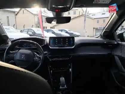 Photo 14 Peugeot 208  e- 136ch GT