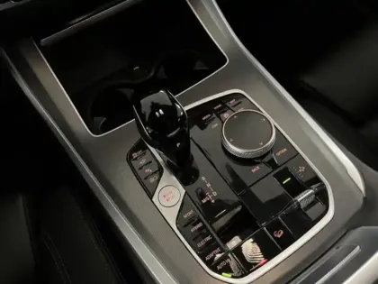 Photo 12 BMW X5  xDrive45e 394ch M Sport 17cv