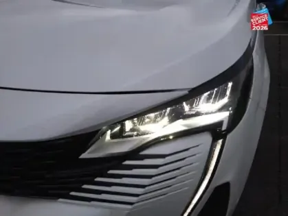 Photo 12 Peugeot 3008  HYBRID 225ch Roadtrip e-EAT8