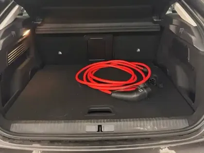 Photo 6 Citroën C4  Moteur électrique 136ch (100 kW) Shine Pack Automatique