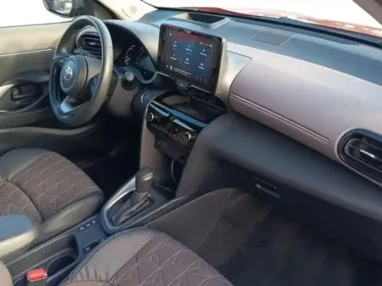 Photo 8 Toyota Yaris  Cross 116h Collection MY22