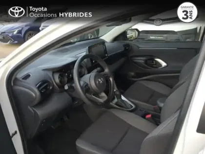 Photo 10 Toyota Yaris  116h Design 5p MY22