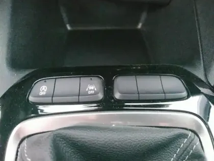 Photo 12 Opel Corsa  1.2 Turbo 100ch Edition