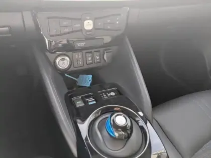 Photo 10 Nissan Leaf  150ch 40kWh N-Connecta