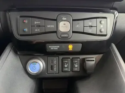 Photo 23 Nissan Leaf  150ch 40kWh N-Connecta