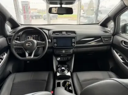 Photo 30 Nissan Leaf  150ch 40kWh N-Connecta