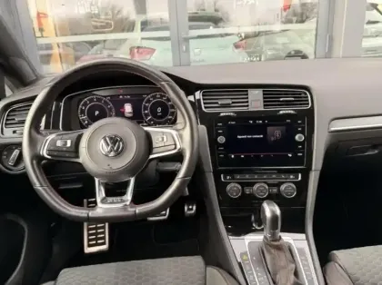 Photo 12 Volkswagen Golf  2.0 TSI 245ch GTI Performance DSG7 Euro6d-T 5p