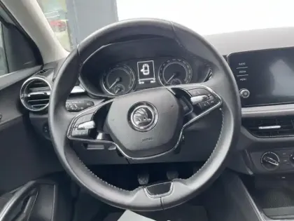 Photo 12 Skoda Fabia  1.0 MPI 80ch Ambition