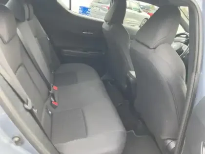 Photo 11 Toyota C-HR  1.8 Hybride 122ch Collection E-CVT