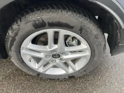 Photo 8 Toyota C-HR  1.8 Hybride 122ch Collection E-CVT