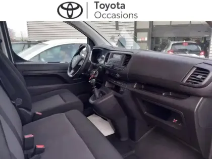 Photo 10 Toyota Proace  Combi Long 2.0 140 D-4D Dynamic RC23