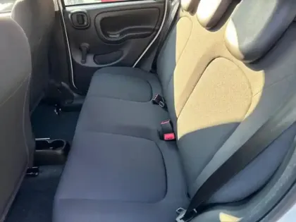 Photo 9 Fiat Panda  Classic 1.0 70ch BSG S&S Icône Step 2