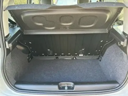 Photo 5 Fiat Panda  Classic 1.0 70ch BSG S&S Icône Step 2