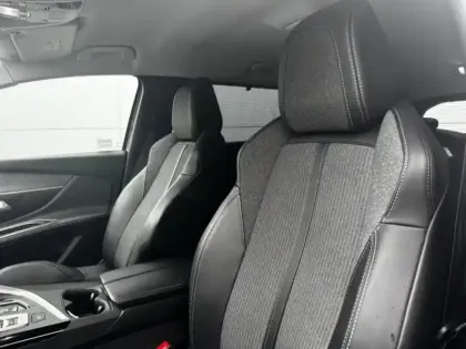 Photo 7 Peugeot 5008  1.5 BlueHDi 130ch S&S Allure Pack EAT8