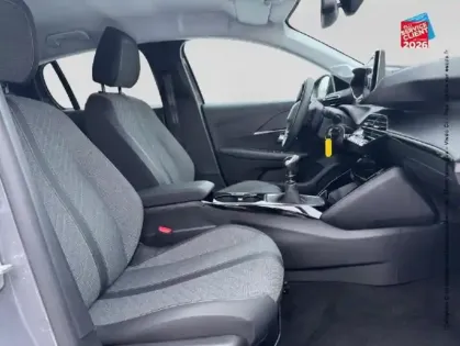 Photo 19 Peugeot 208  1.2 PureTech 100ch S&S Allure