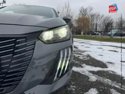 Photo 12 Peugeot 208  1.2 PureTech 100ch S&S Allure