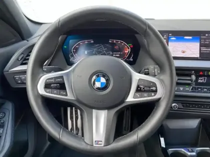 Photo 11 BMW Serie 1 Série 1 118iA 136ch M Sport DKG7