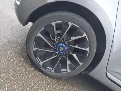 Photo 9 Renault Clio  1.6 E-Tech 145ch full hybrid esprit Alpine - 24