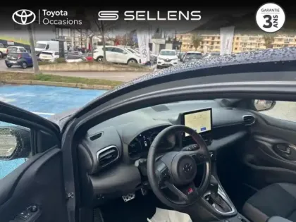 Photo 14 Toyota Yaris  130h GR Sport 5p MY25