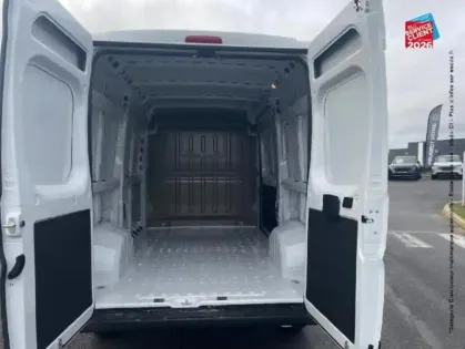 Photo 28 Peugeot Boxer  Fg L2H2 3.5 140ch S&S BVA8