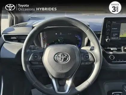 Photo 8 Toyota Corolla  Touring Spt 122h Design Navigation Touch & Go