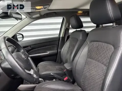 Photo 8 Suzuki Vitara  1.4 Boosterjet Hybrid 129ch Style