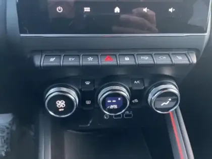 Photo 13 Mitsubishi Colt  1.6 MPI HEV 143ch Instyle 2024