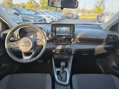 Photo 14 Toyota Yaris  116h Dynamic 5p MY22