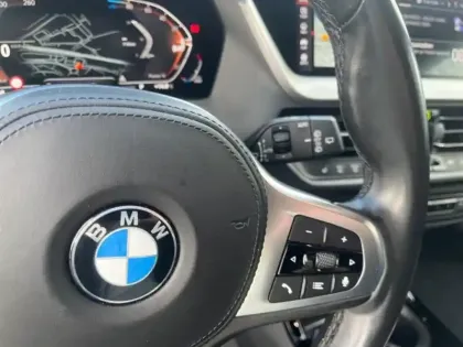 Photo 14 BMW Serie 1 Série 1 120dA 190ch M Sport