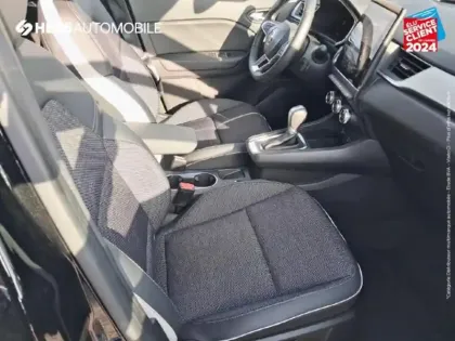 Photo 8 Renault Captur  1.6 E-Tech hybride 145ch Techno Fast Track