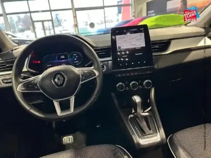 Photo 14 Renault Captur  1.6 E-Tech hybride 145ch Techno Fast Track