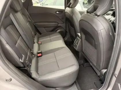 Photo 6 Renault Captur  1.6 E-Tech hybride 145ch Engineered