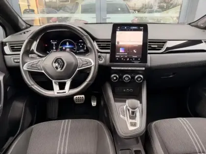 Photo 12 Renault Captur  1.6 E-Tech hybride 145ch Engineered