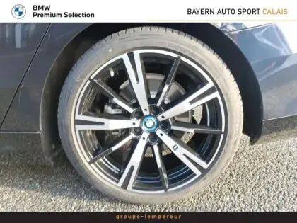 Photo 11 BMW Serie 5 Série 5 530e 299ch M Sport