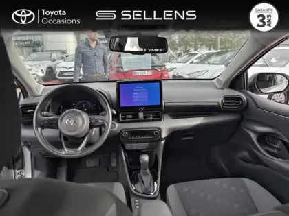 Photo 7 Toyota Yaris  116h Design 5p MC24