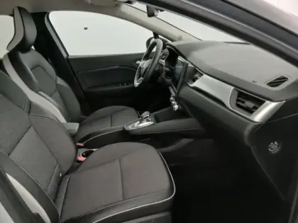 Photo 13 Renault Captur  1.6 E-Tech hybride 145ch Intens -21