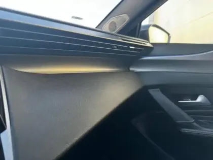 Photo 12 Peugeot 408  PHEV 225ch GT e-EAT8