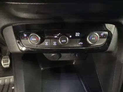 Photo 12 Opel Corsa  1.2 Turbo 100ch GS