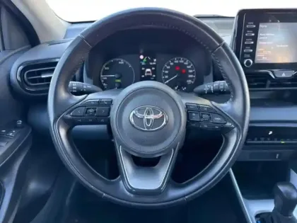 Photo 14 Toyota Yaris  116h Dynamic 5p MY22