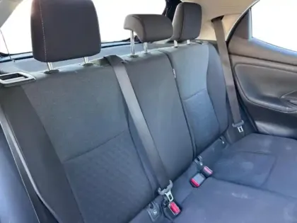 Photo 8 Toyota Yaris  116h Dynamic 5p MY22