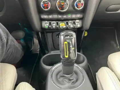 Photo 5 Mini Mini  Cooper SE 184ch Yours BVA