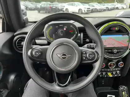 Photo 7 Mini Mini  Cooper SE 184ch Yours BVA