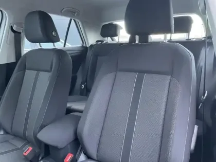 Photo 11 Volkswagen T-roc  1.0 TSI 110ch Life Plus