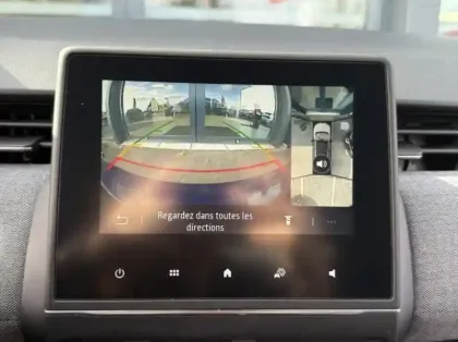 Photo 9 Renault Clio  1.6 E-Tech 145ch full hybrid Techno - 24