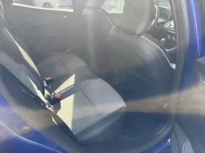 Photo 6 Renault Clio  1.6 E-Tech 145ch full hybrid Techno - 24