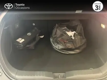 Photo 9 Toyota C-HR  2.0 Hybride 200ch Collection Premiere NG23