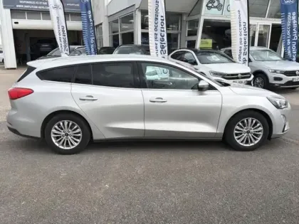 Photo 18 Ford Focus Gén. IV Ph1 Titanium X 5